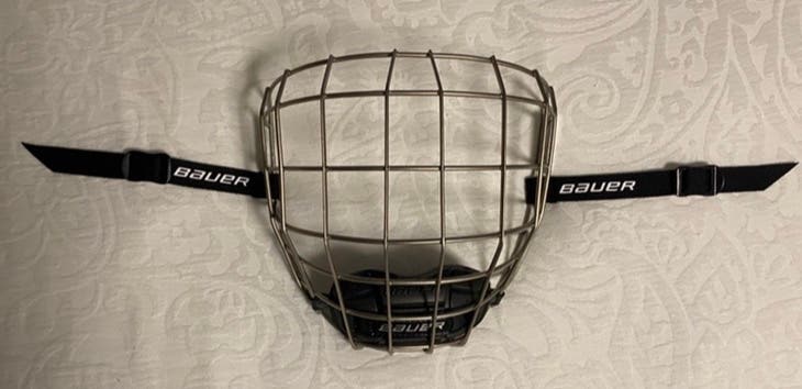 Medium Bauer Profile III Facemask Full Cage (New)
