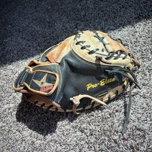 All Star CM3000SBT RH Catcher's Glove 33.5" (Used)