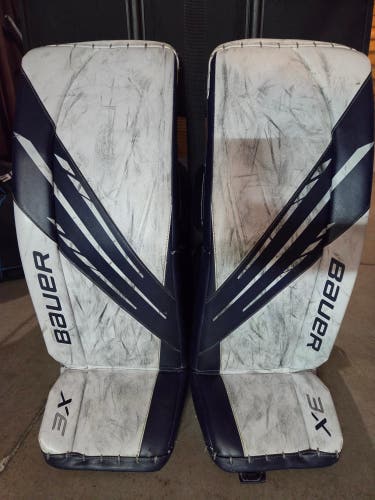 31" Bauer Vapor 3X Goalie Leg Pads (Used)
