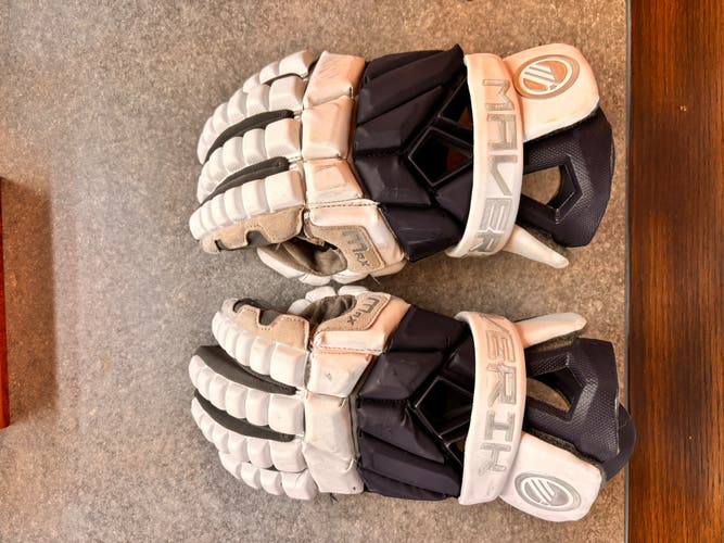 Georgetown Maverik Max Lacrosse Gloves and Arm pads (Used)