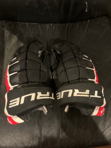 True XC6 Gloves 14" (Used)