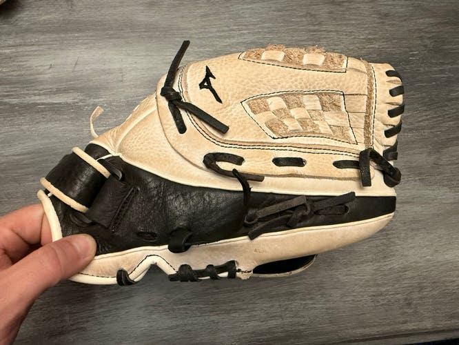 Mizuno Supreme RH Softball Glove 12" (Used)