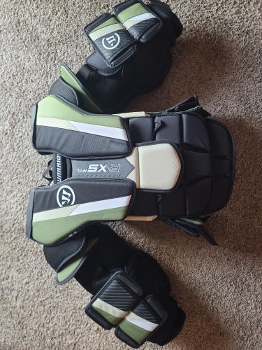 Medium 2025 Warrior Ritual X5 RTL Goalie Chest Protector (New)