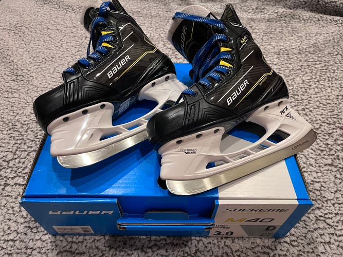 Bauer Supreme M40 Hockey Skates Junior 3 (one skate only)