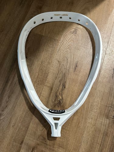 Brand new loading lacrosse tendy unstrung