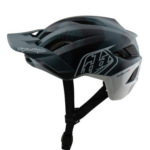 FLOWLINE SE HELMET; BADGE CAMO GRAY MD/LG (New)