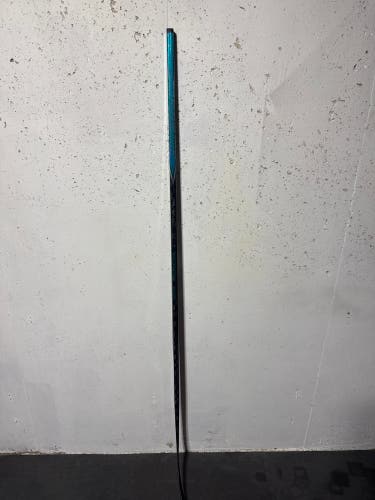 Senior Bauer Fuse Right Handed Hockey Stick P92 70 Flex - Teal (New)