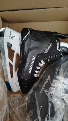 Bauer Supreme Shadow Hockey Skates Size 8.5  Fit 2(New)