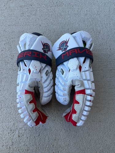 Cannons Maverik Max Gloves (New)