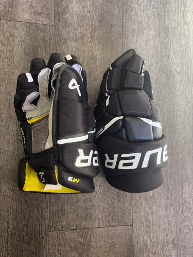 Bauer S23 Supreme M3 Gloves(Used-like new)