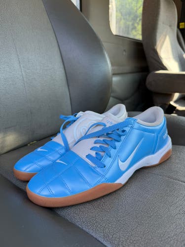 Blue Unisex Size M 9.0 (W 10.0) Nike Indoor Cleats (New)