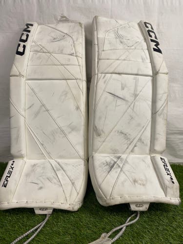 CCM Extreme Flex E6.9 Goalie Leg Pads | Senior 33" (+1)