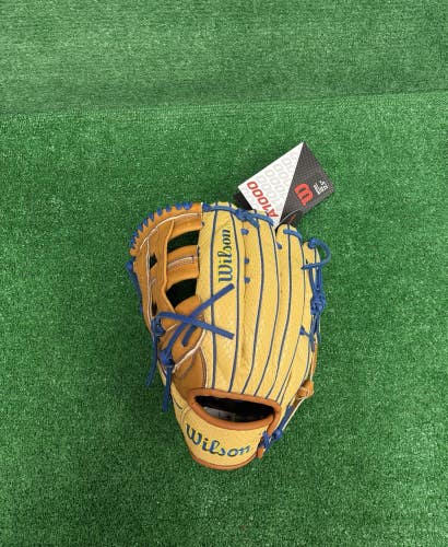 Wilson A1000 Sheriff 12.5" 1750 Left Handed Baseball Softball Outfield Glove