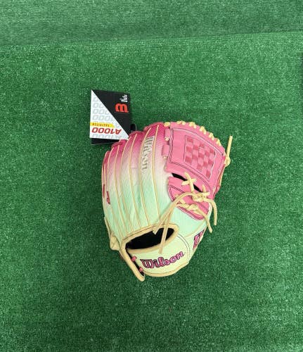 Wilson A1000 P12 Sunset 12" Fastpitch Softball Right Handed Glove