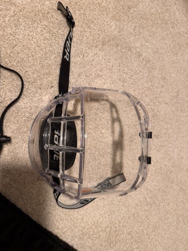 Bauer Concept 3 Full Shield Shield (Used)