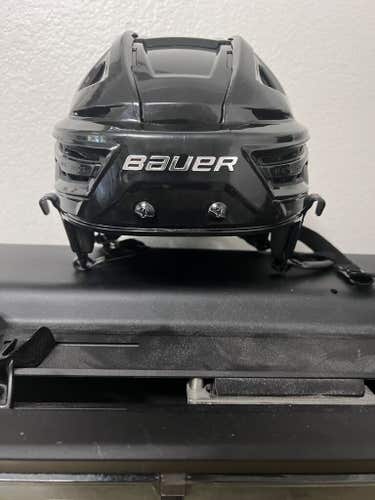 Large Black Bauer Re-Akt 155 Helmet (Used)