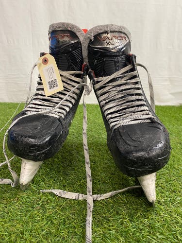 Bauer Vapor X5 Pro Hockey Skates | Intermediate Size 6.5 (Fit 2)