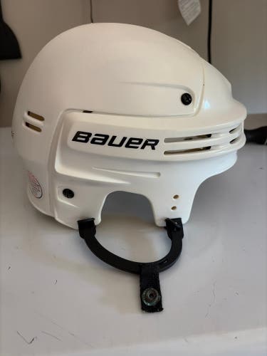 Large Bauer 4500 Helmet (Used)