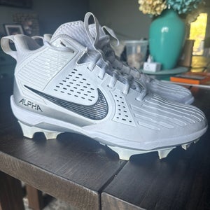 Men's Size M 11.0 (W 12.0) Nike (Used)