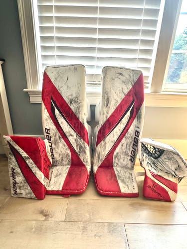 35" Bauer Hyperlite 2 Custom Full Set (Senior blocker and glove)