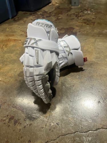 STX Surgeon RZR2 Lacrosse Gloves (New)