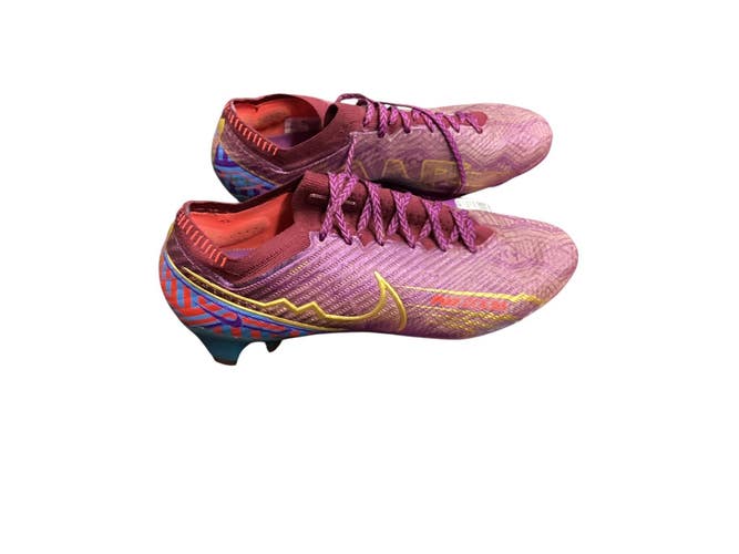 Used Nike Soccer Cleats Pink Youth 11.5 11846-S000109591
