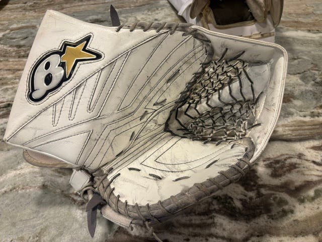 Brian's SubZero 7.0 Intermediate Goalie Glove & Blocker Set -White - Regular (Used)