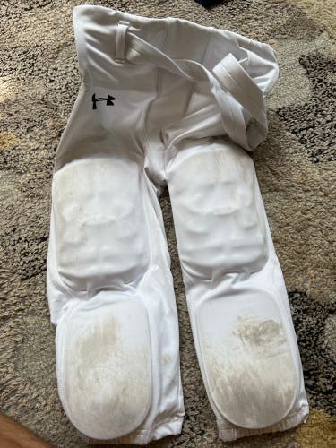 White Men's Small Youth Under Armour Game Pants (Used)