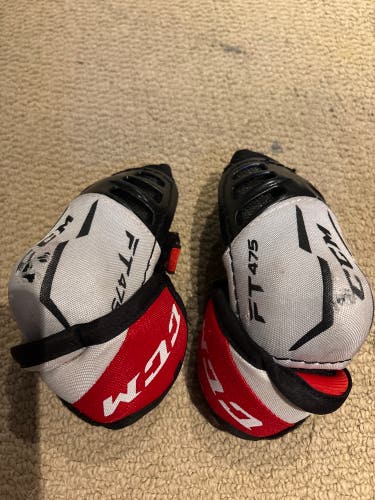 Youth Small CCM JetSpeed FT475 Elbow Pads (Used)