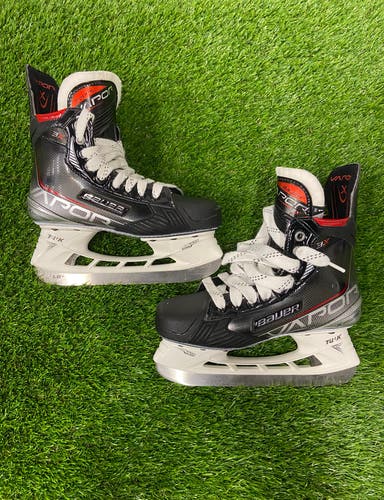 Bauer Vapor 3X Hockey Skates | Intermediate Size 4.5 (Fit 1)