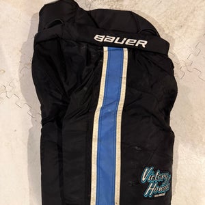 Senior Small Bauer Hockey Pants (Used)