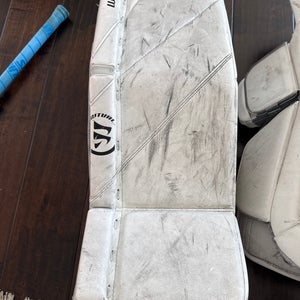 26" 2025 Warrior Ritual G7 Goalie Leg Pads (Used)