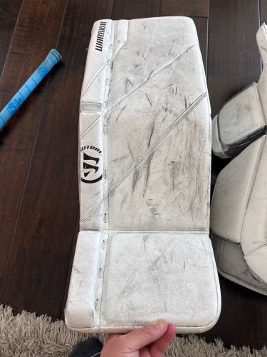 26" 2025 Warrior Ritual G7 Goalie Leg Pads (Used)
