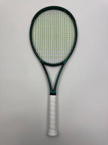 Wilson Blade V9 18x20, 4 1/4 Very Good Condition