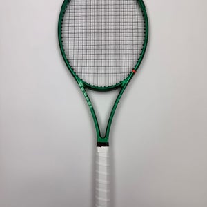 Wilson Blade V10 18x20, 4 3/8 Excellent 9.5/10