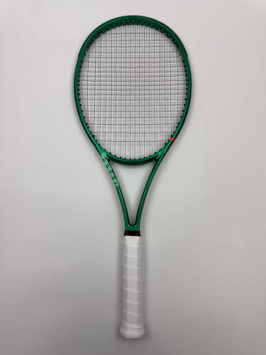 Wilson Blade V10 18x20, 4 3/8 Excellent 9.5/10