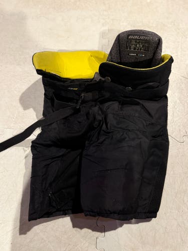 Junior Medium Bauer Supreme 2S Pro Hockey Pants (Used)