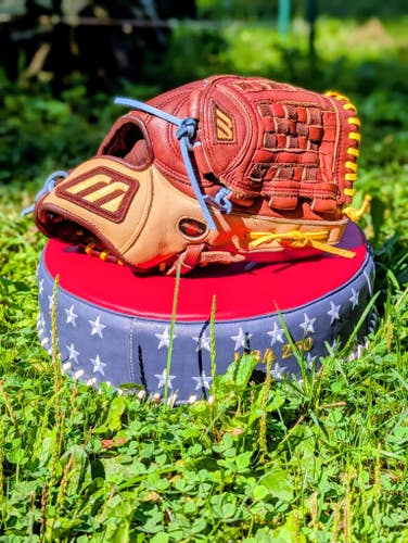 Mizuno RH Infield Vintage pro Baseball Glove 11.5" (Used)