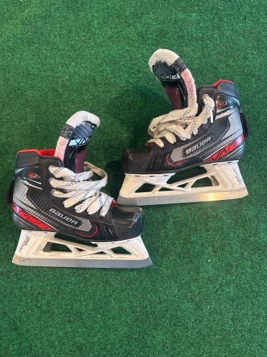 Junior Bauer Vapor X2.7 Hockey Goalie Skates (Regular) Size 1 (Used)