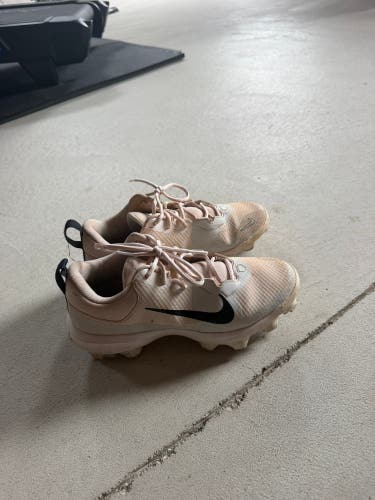 Unisex Size M 6.0 (W 7.0) Youth Nike TROUT BB/SB Turf Shoes (Used)