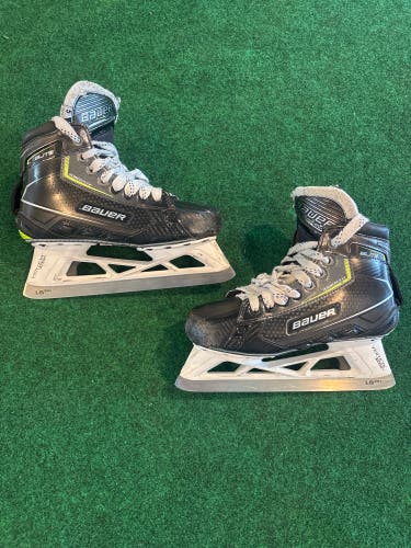 Intermediate Bauer Elite Hockey Goalie Skates (Fit 2) Size 5 (Used)