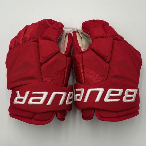 Detroit Red Wings Compher Game Worn Bauer Vapor Hyperlite Gloves 13" Pro Stock (Used)