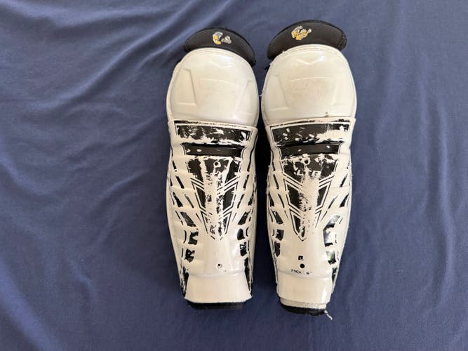 CCM LTP Youth 9" Shin Pads (Used)