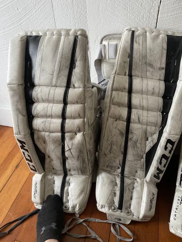 26" CCM Goalie Leg Pads (Used)