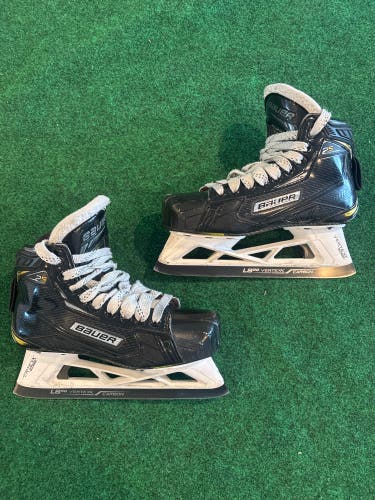 Junior Bauer Supreme 2S Pro Hockey Goalie Skates (Regular) Size 3 (Used)