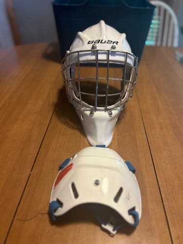 Senior Large Bauer 950 Goalie Mask (Used)