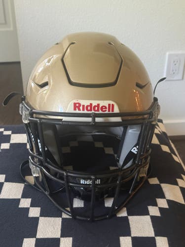 Gold Youth Large Riddell SpeedFlex Helmet (Used)