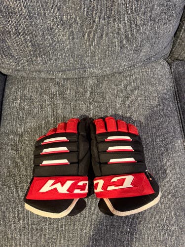 CCM Tacks 4 Roll Pro Gloves 14" (Used)