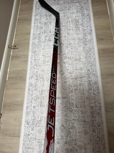 Red Senior CCM Jetspeed ft9 pro Left Hand Hockey Stick P28 80 Flex (New)