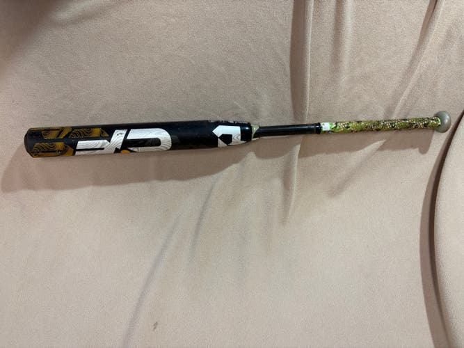 DeMarini CF Composite Bat (-10) 23 oz 33" (Used)